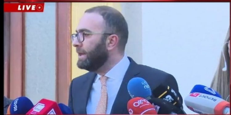 Ndryshimet në qeveri, Bardhi: Makiazh që nuk e mbulon dot korrupsionin