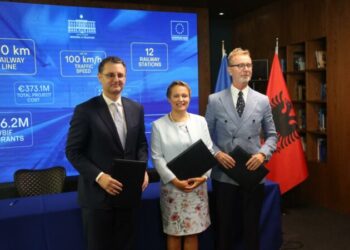 Linja hekurudhore Vorë-Hani i Hotit, ministri Mete nënshkruan marrëveshjen: Granti më i madh i akorduar ndonjëherë nga BE për një projekt investimi!