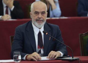 Nga vendimi i Ramës për ndryshimet në qeveri, te arsyeja e shtyrjes së seancës së posaçme të Kuvendit, zbardhen detaje nga mbledhja e Kryesisë së PS