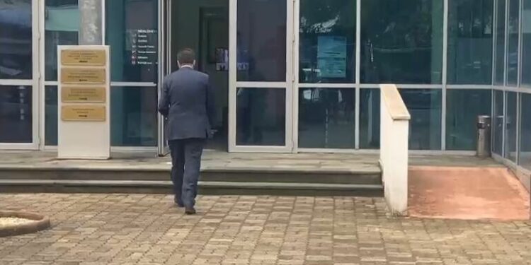 Vendoset sot për riekspertimin mbi koston e demontimit, Fatmir Mediu mbërrin në GJKKO