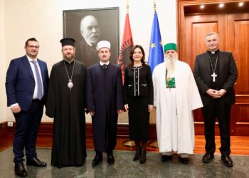 Kryetarja e Kuvendit, Spiropali, priti krerët e komuniteteve fetare: Harmonia fetare, pasuri e çmuar e Shqipërisë