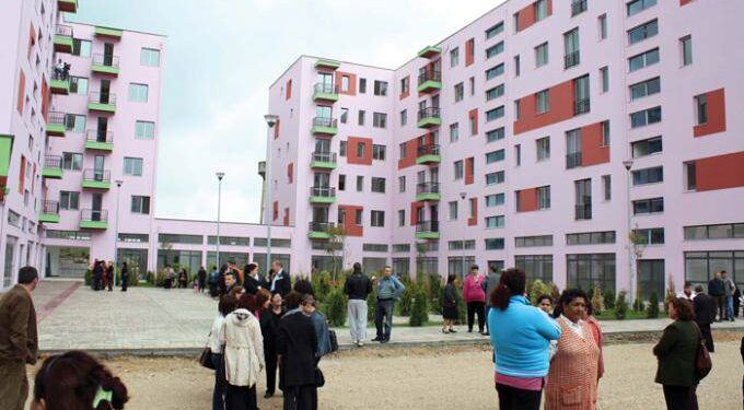 Strehimi social, hapet thirrja për të përfituar në të gjitha bashkitë! Ja afati i dorëzimit të dokumenteve të programit