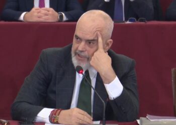 Rama niset drejt Durrësit për të takuar Veliajn? Reagon kryeministri: As më shkon mendja të bëj teatër me vizita në burgje