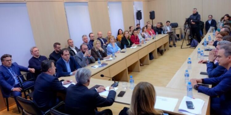 Zbardhet lista e kandidatëve të PD për Tiranën