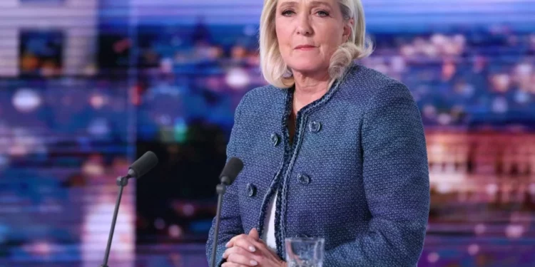 Pas dënimit rritet mbështetja për Le Pen, sondazhet tregojnë se 49% e francezëve duan që të kandidojë në zgjedhjet e ardhshme