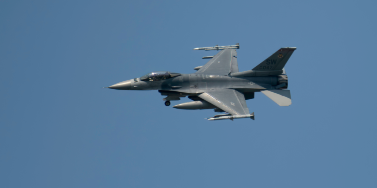 SHBA miraton shitjen e 20 avionëve luftarakë F-16 në Filipine