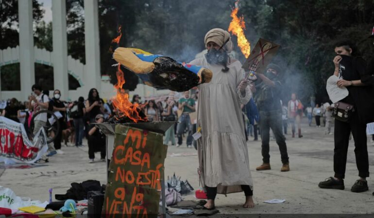 Protestë kundër turizmit masiv në Mexico City përshkallëzohet në dhunë